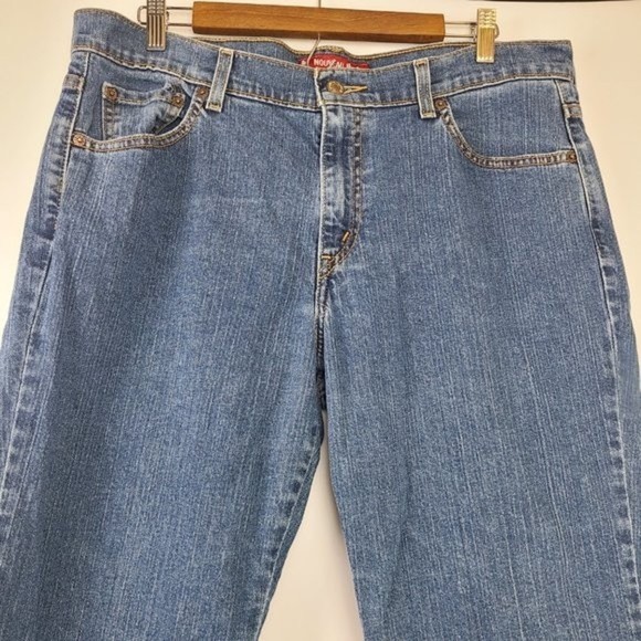 Levi's Womens Nouveau Stretch Capri Jeans Size 14 Mis - Picture 3 of 14